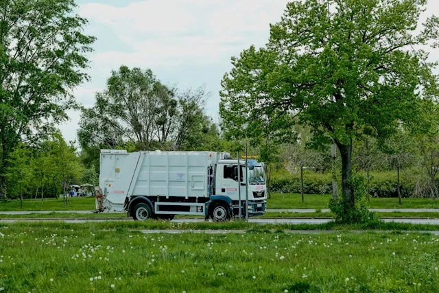 Garbage Truck Driving